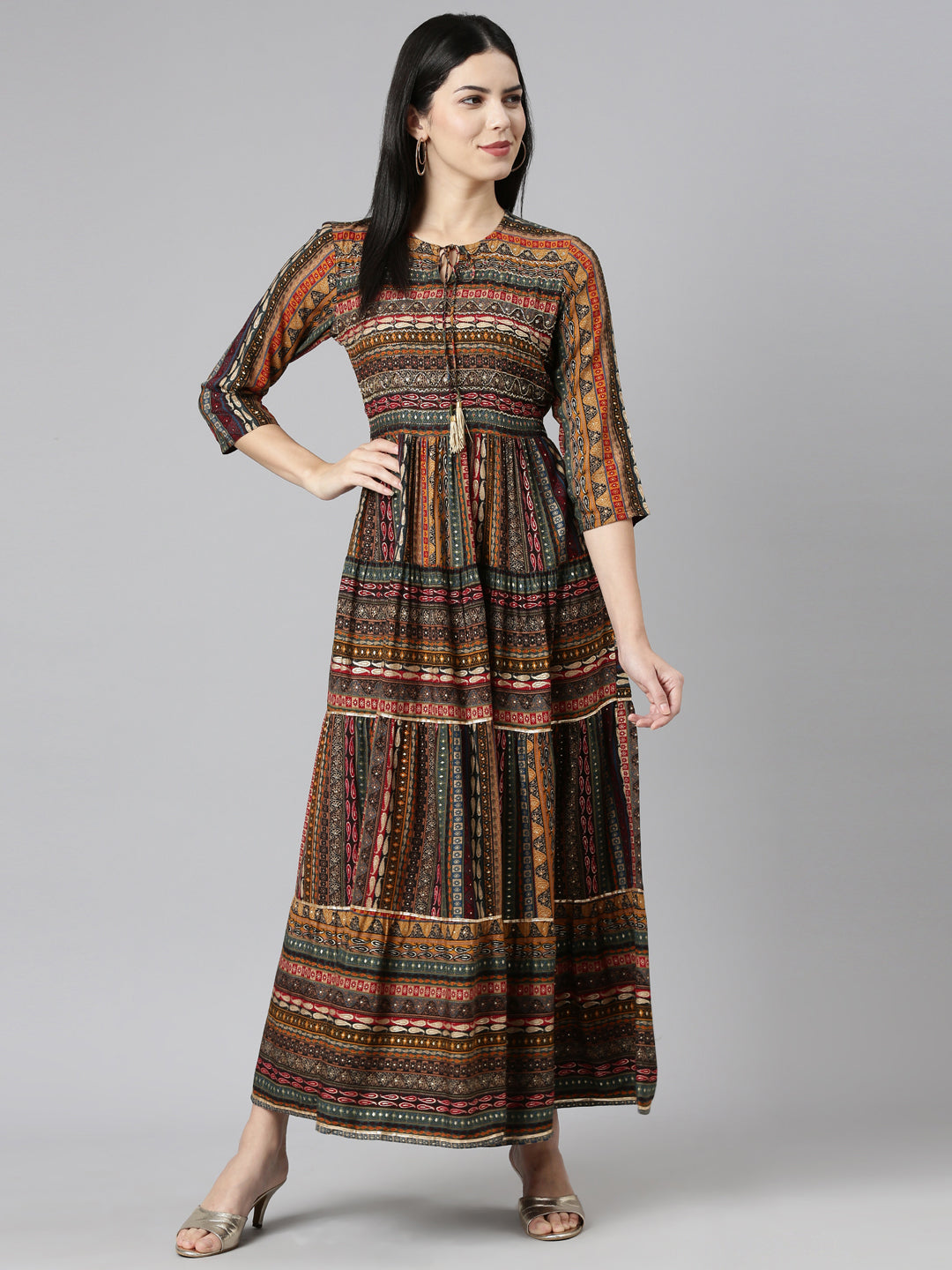 Neerus Black printed straight dress - detail view 2