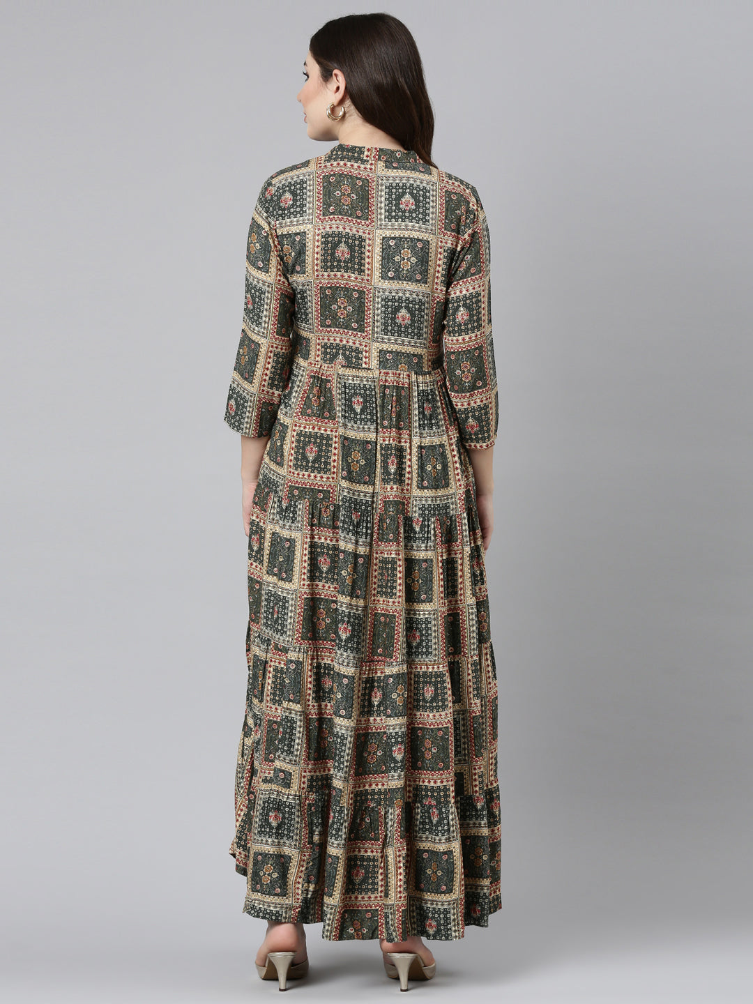 Neerus Green printed straight gown - side view