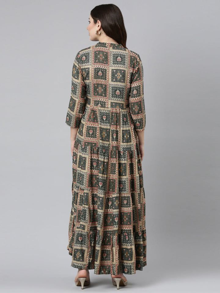 Neerus Green printed straight gown - side view