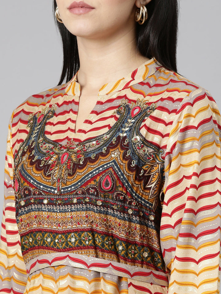 Neerus Yellow rayon printed straight dress - detail view 1
