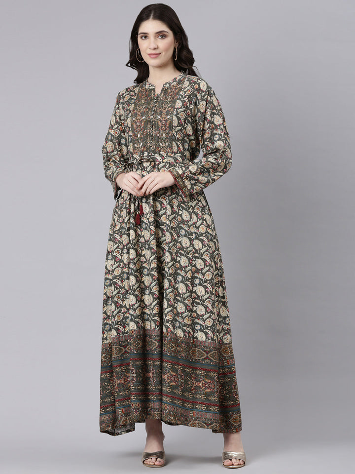 Neerus Green printed maxi dress straight silhouette - front view