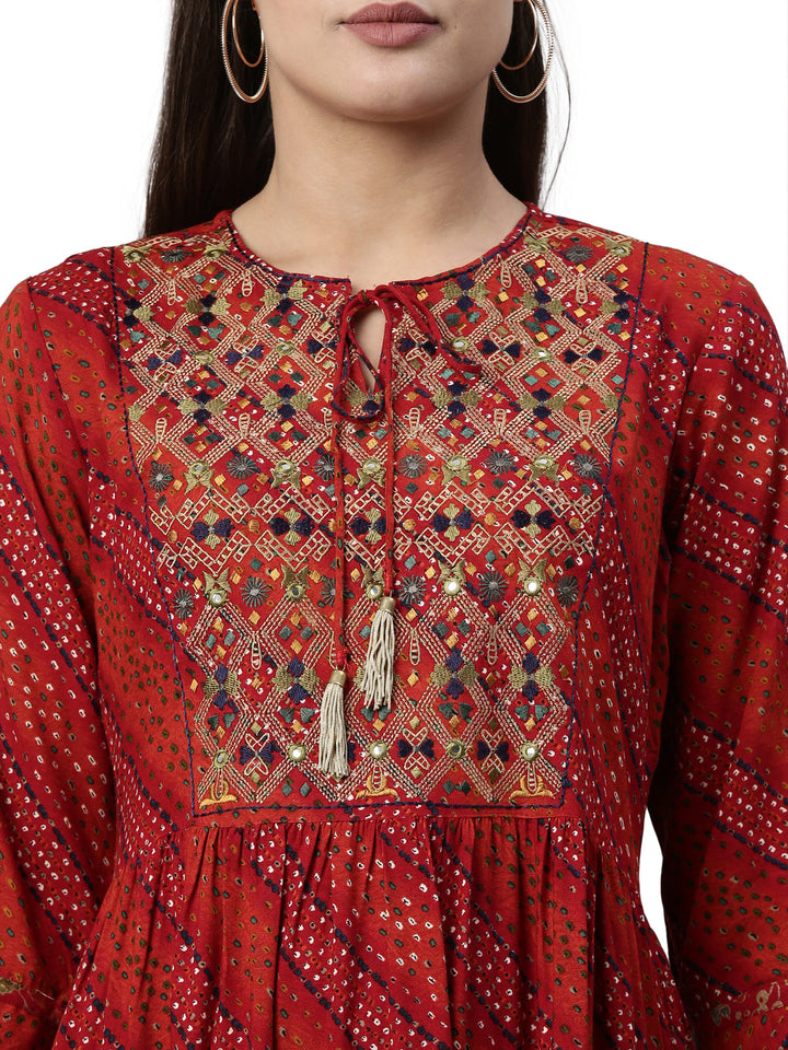 Neerus Maroon rayon straight kurta - back view