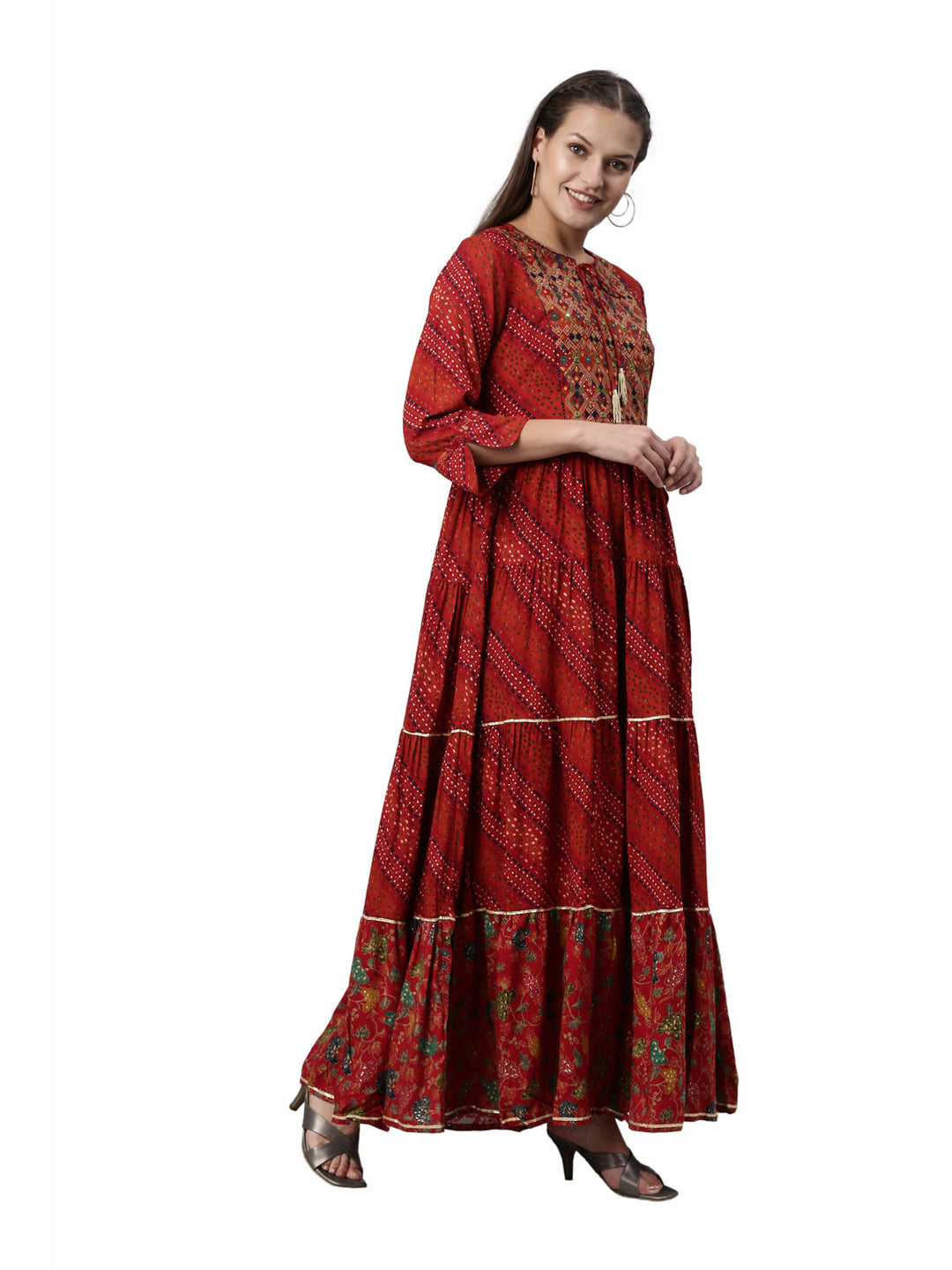 Neerus Maroon rayon straight kurta - detail view 1
