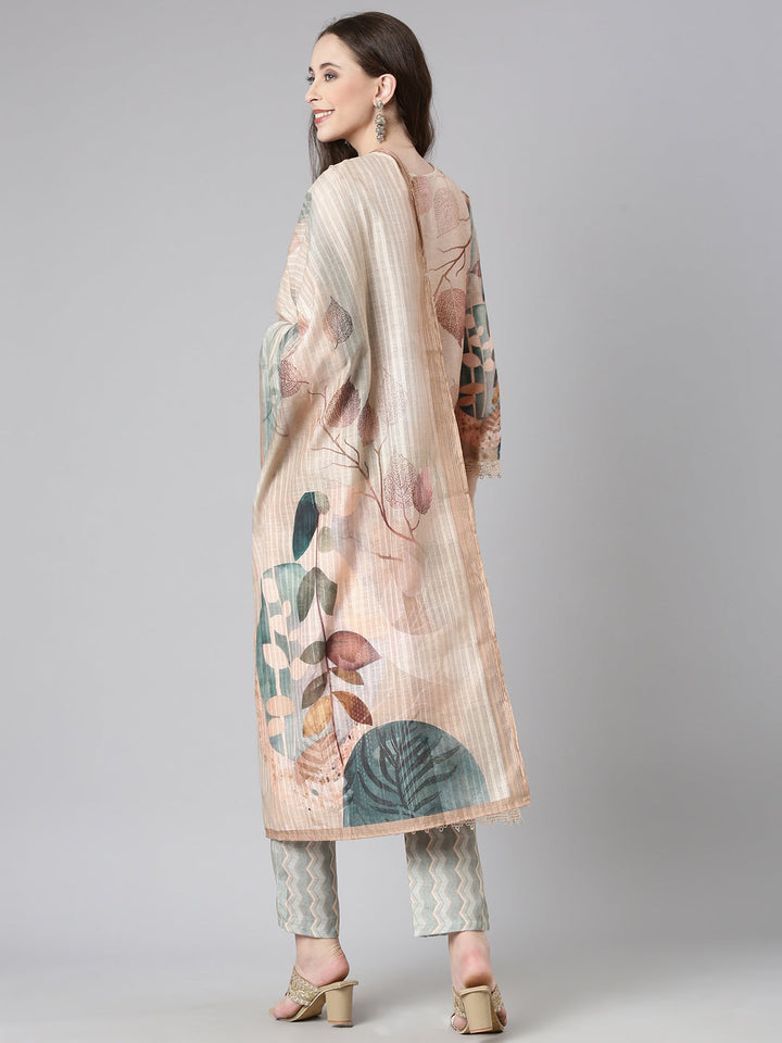 Neerus Peach Printed Straight Kurta and Trousers With Dupatta