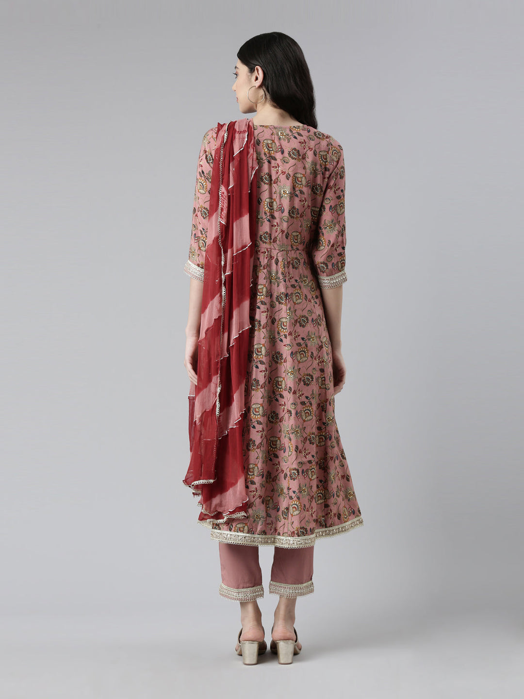 Neerus Multi floral embellished pleated suit set - detail view 2