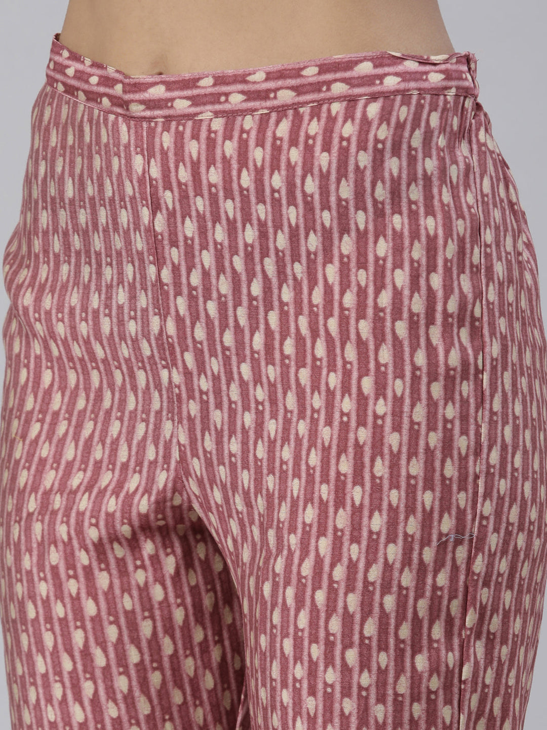 Neerus Pink printed kurta set with trousers and dupatta - detail view 2