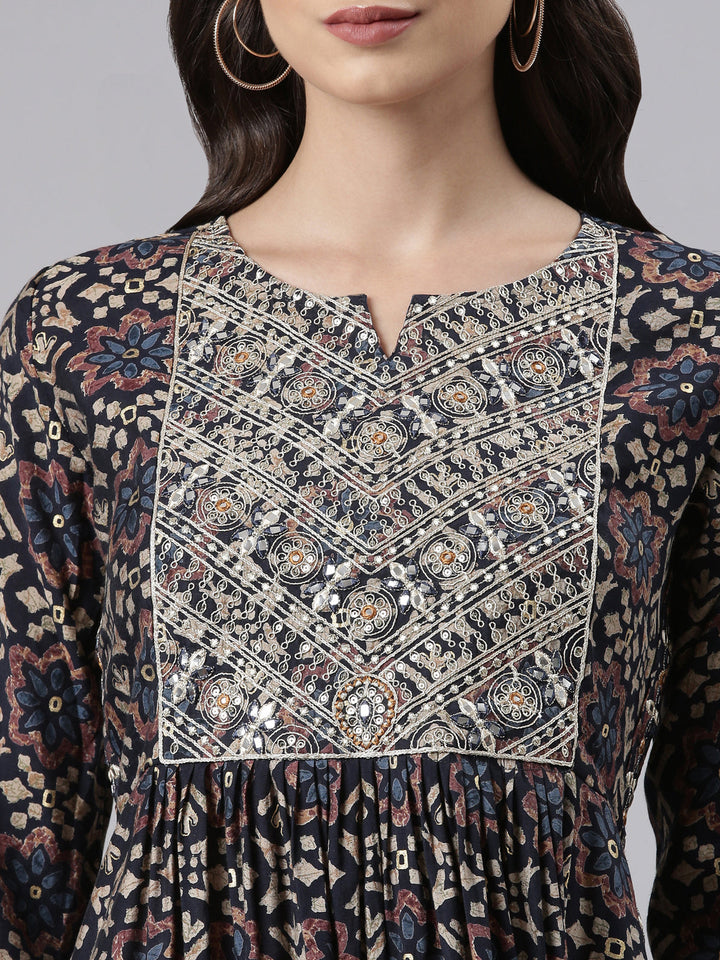 Neerus Blue Jute Cotton Printed Kurta Set - detail view 1