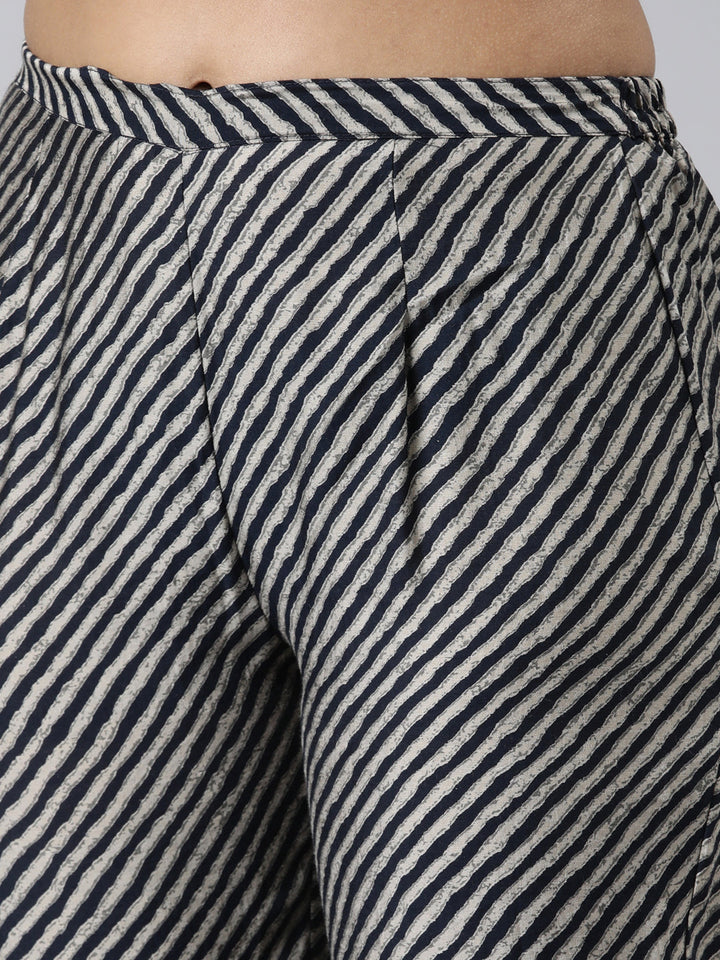 Neerus Blue Viscose Rayon Printed Kurta Set with Trouser and Dupatta - detail view 2