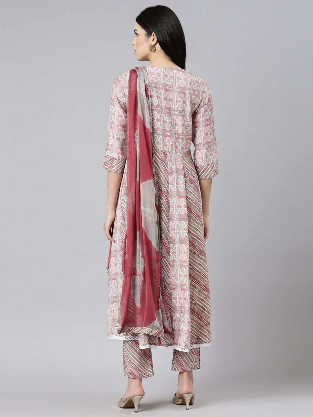 Neerus Pink printed straight kurta set with dupatta - side view