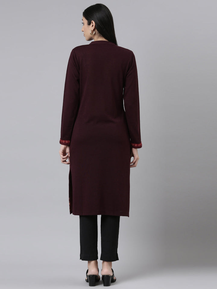 Neerus Woven acrylic straight kurti - side view