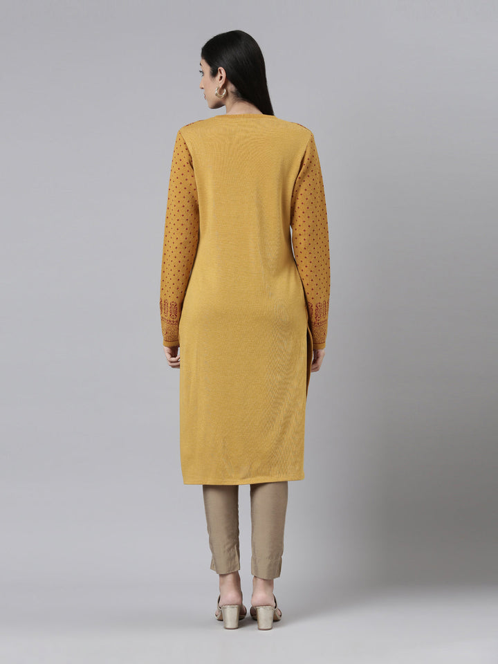 Neerus Acrylic embroidered straight kurti - side view