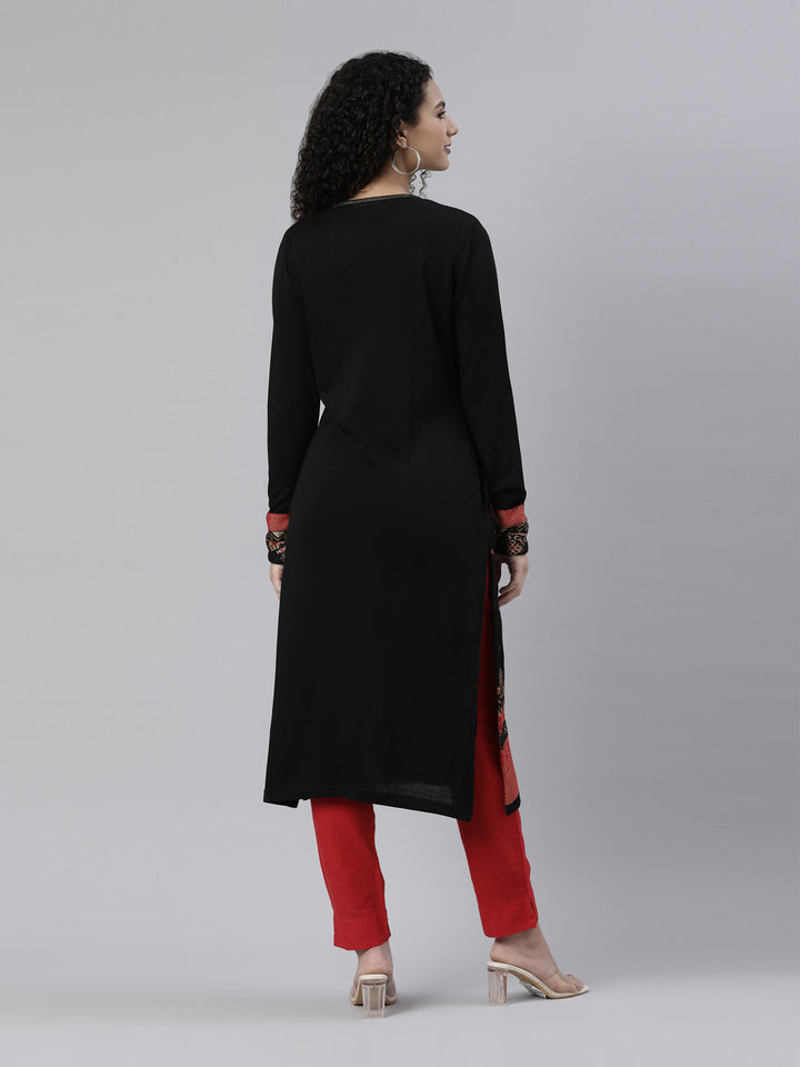 Neerus Black acrylic ethnic woven kurti - side view