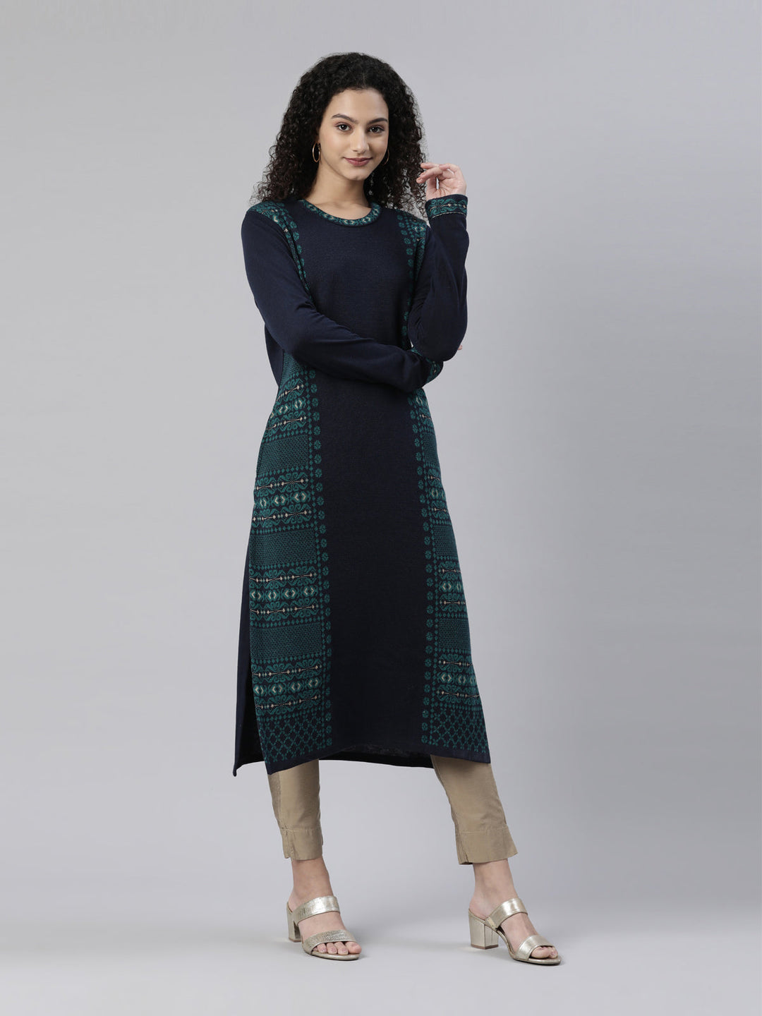 Neerus Acrylic woven kurti - detail view 2