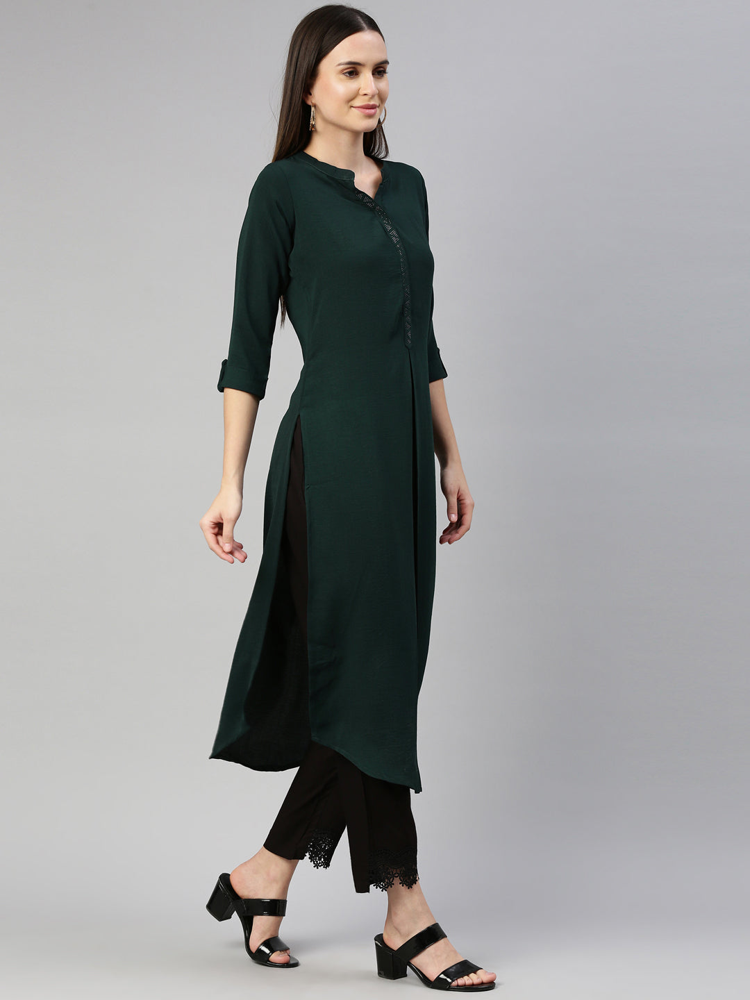Neerus Green cotton solid Pathani kurti - back view