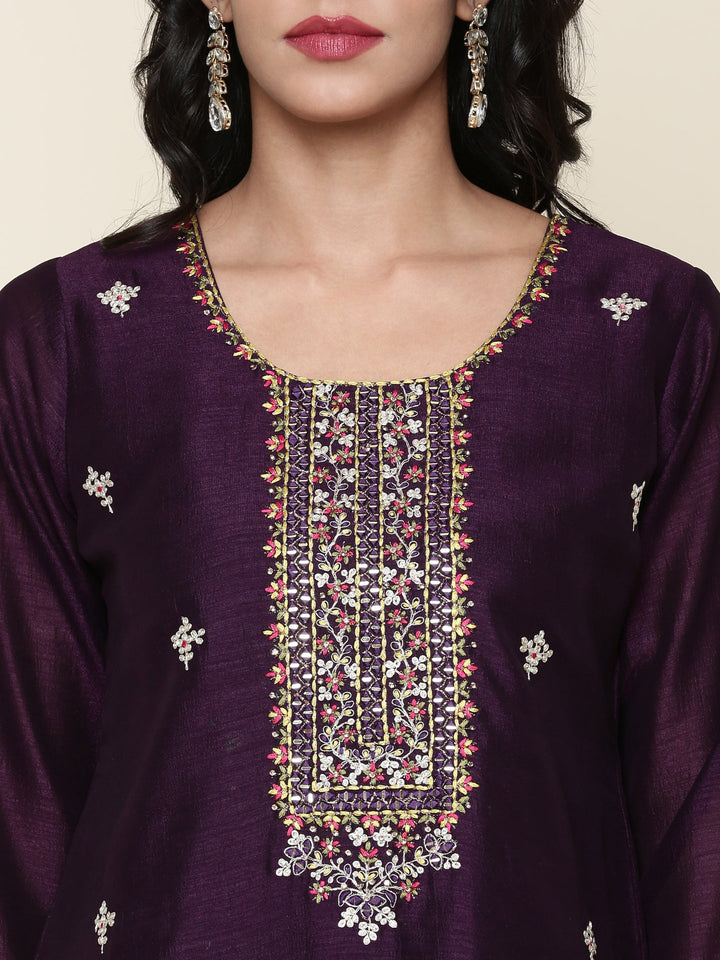 Neerus Purple silk embroidered suit set - detail view 2