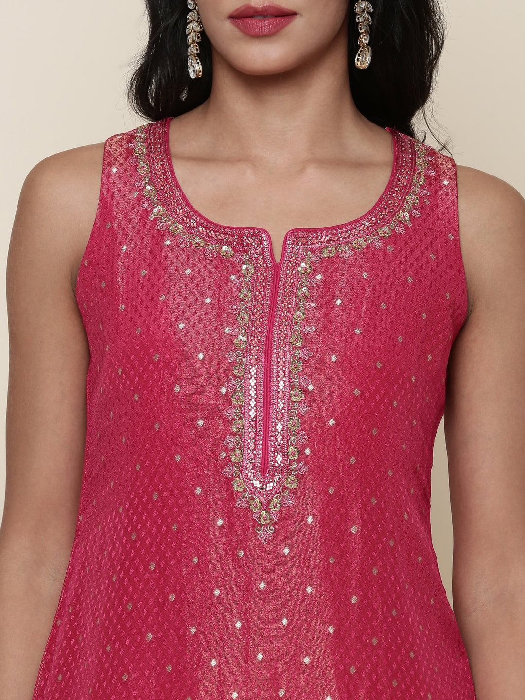 Neerus Pink tissue embroidered suit set - detail view 2