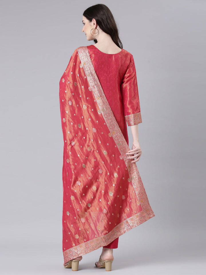 Neerus Maroon tissue printed suit set - side view