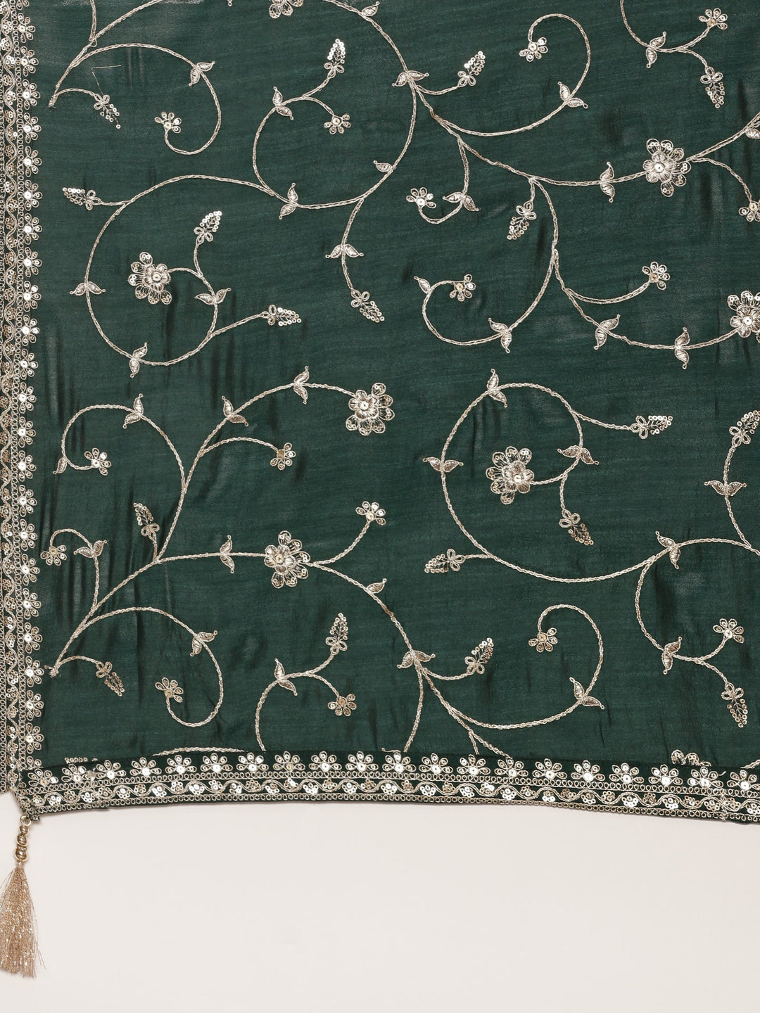 Neerus Green viscose embroidered suit set - detail view 4