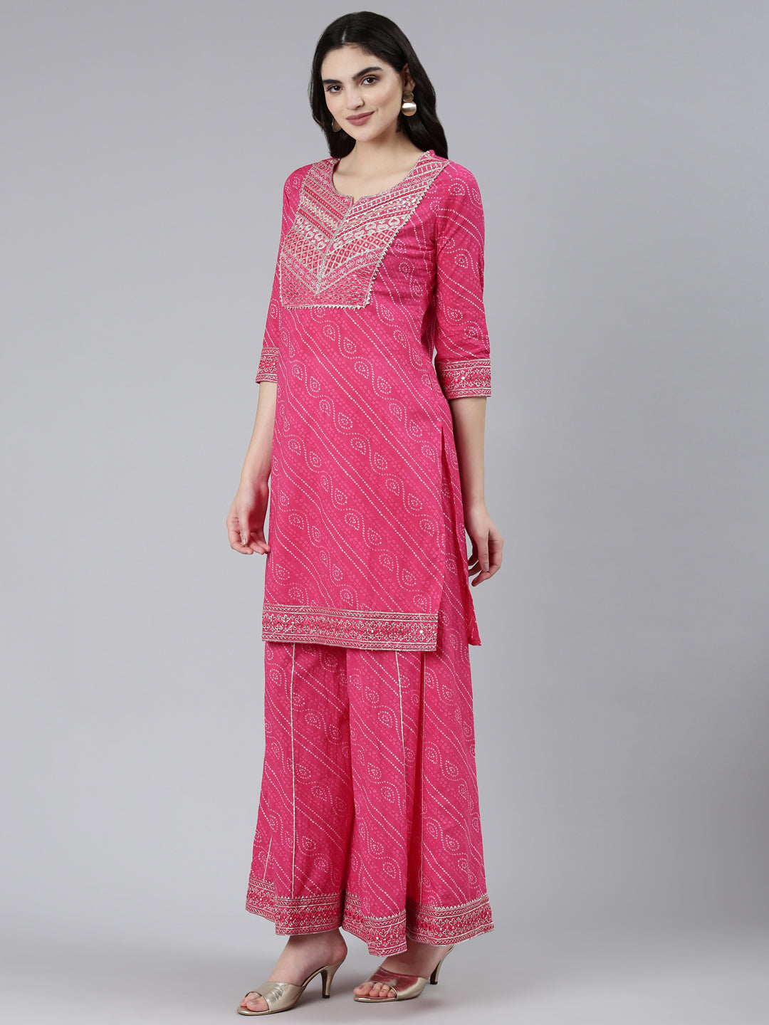 Neerus Pink Bandhani printed kurta set with palazzo and dupatta - back view
