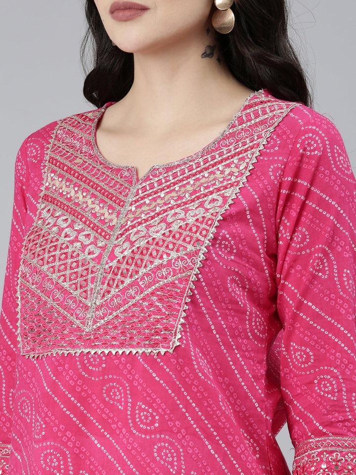 Neerus Pink Bandhani printed kurta set with palazzo and dupatta - detail view 1