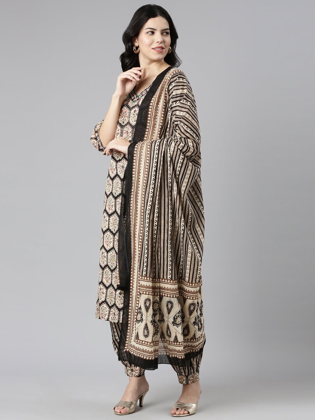 Neerus Black cotton printed kurta set with salwar and dupatta - detail view 2