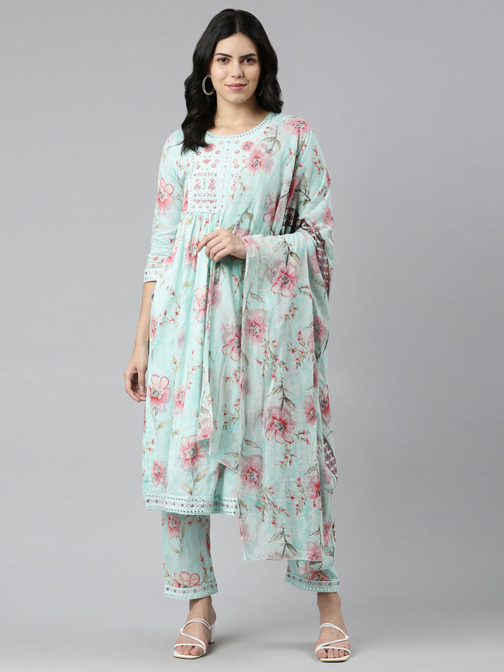 Neerus Green printed straight kurta set with dupatta - detail view 2