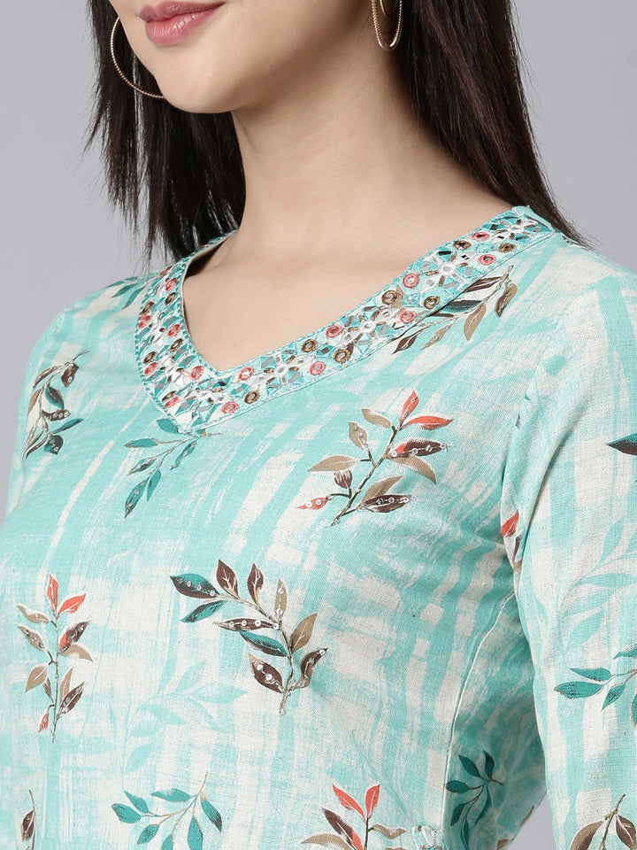 Neerus Green printed floral suit set - detail view 1
