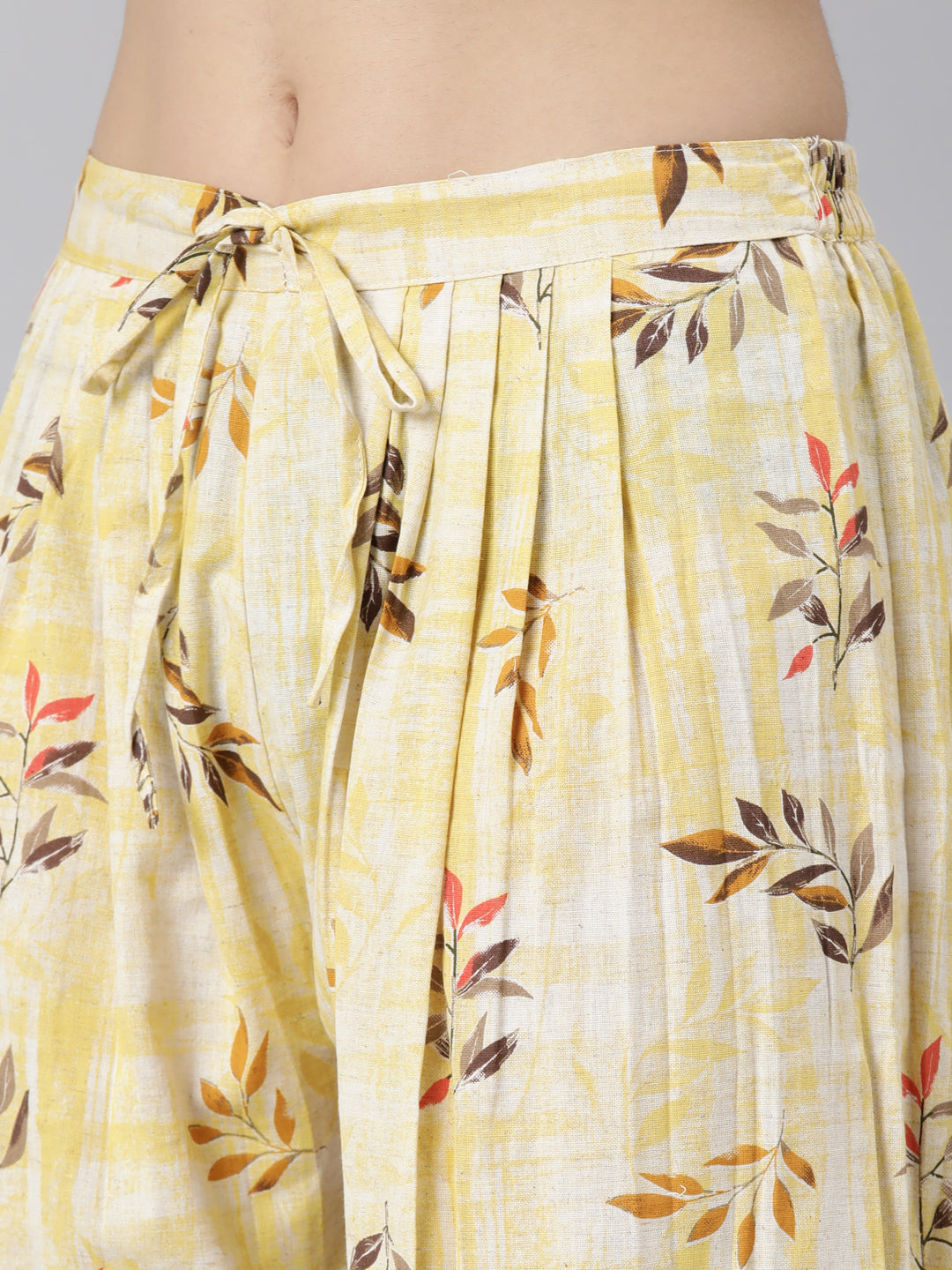 Neerus Yellow linen printed suit set - detail view 3