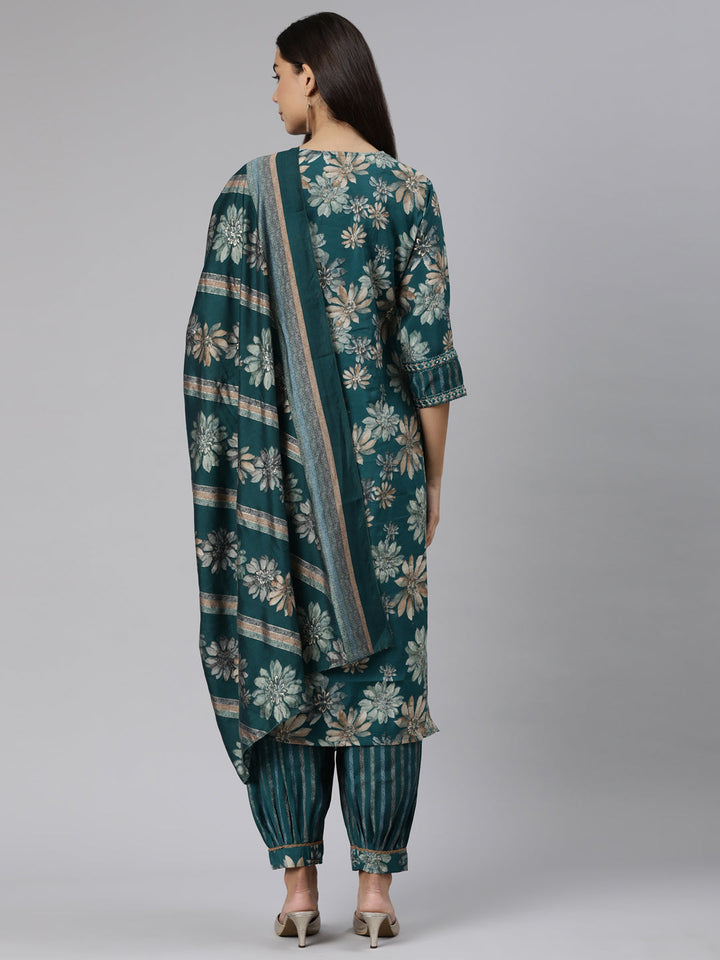 Neerus Green printed floral straight suit set - side view