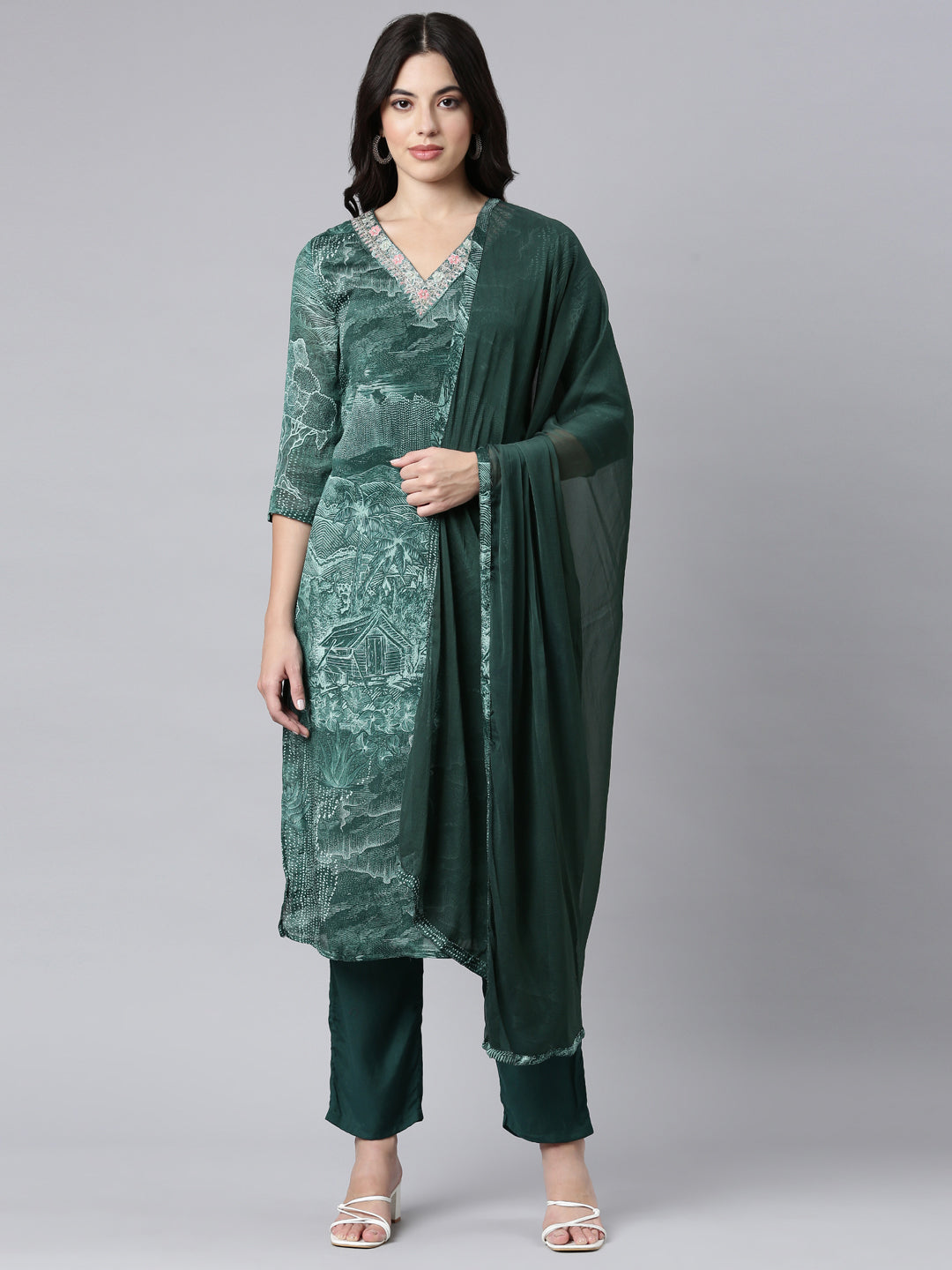 Neerus Green Chinon Printed Suit Set - front view