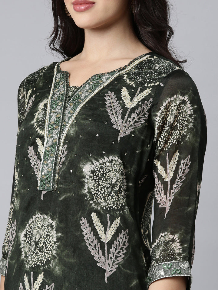 Neerus Green printed floral suit set - detail view 1