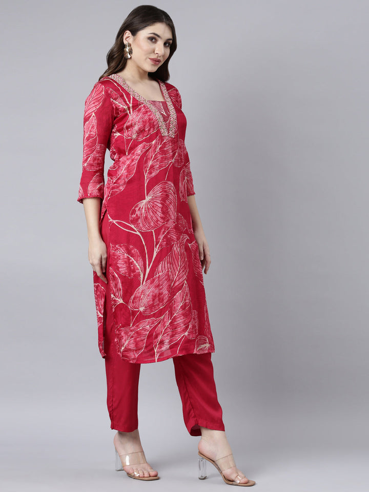 Neerus Pink printed straight suit set - back view