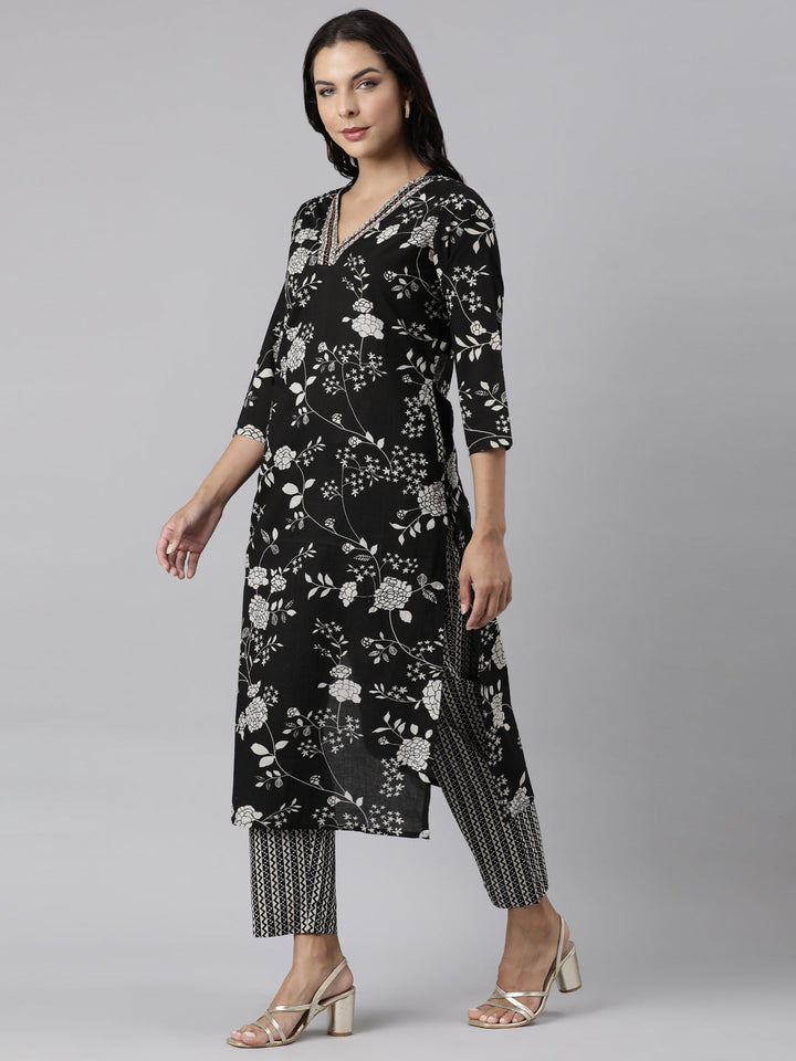 Neerus Black printed straight suit set panelled kurta with dupatta - back view