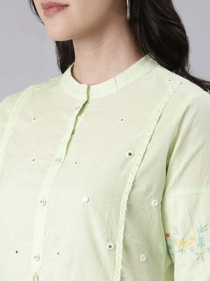 Neerus Green cotton solid straight kurti - detail view 1