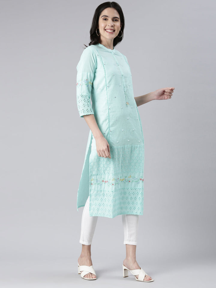 Neerus Green cotton solid straight kurta - back view