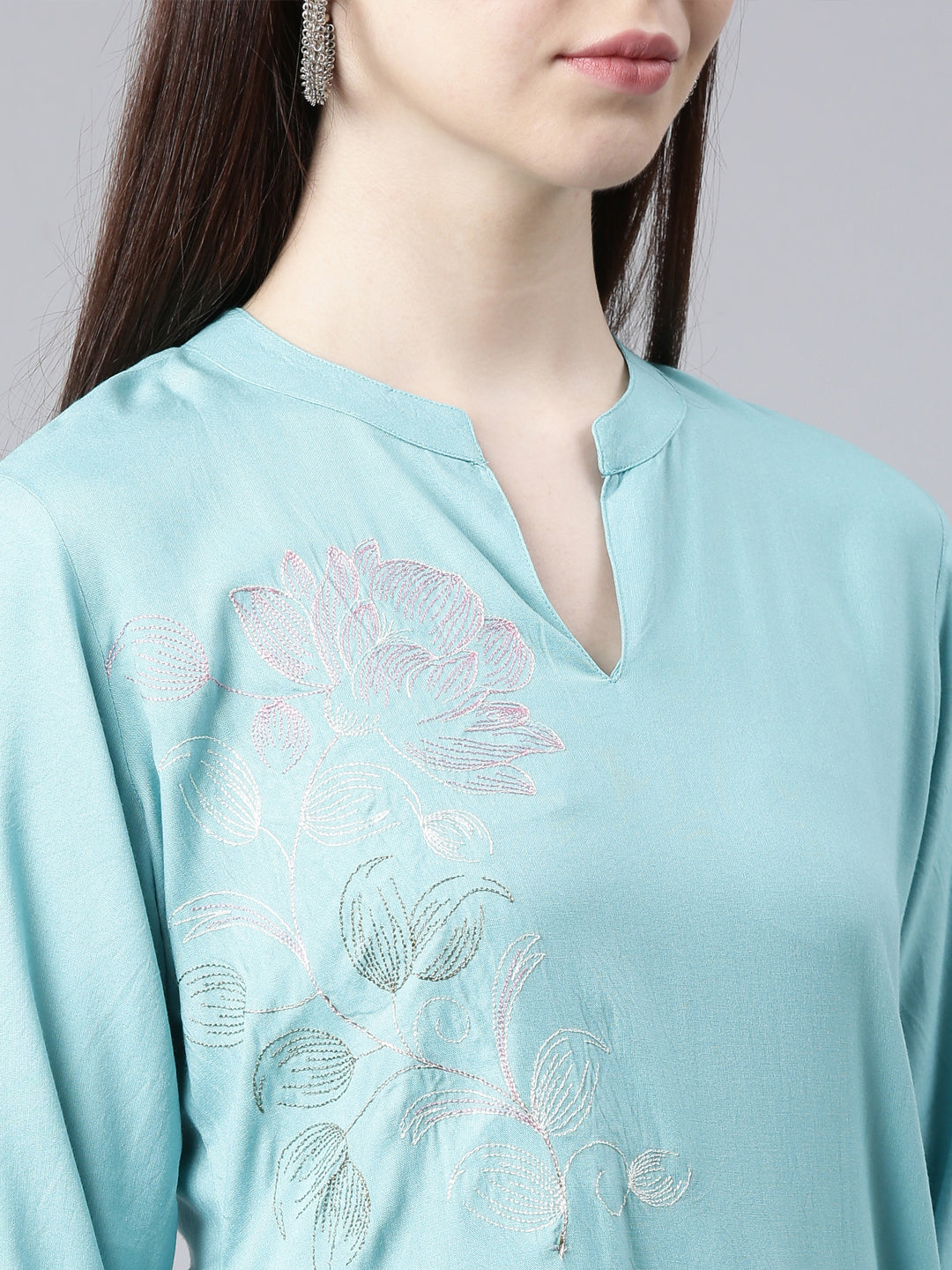 Neerus Blue rayon printed straight kurta - detail view 2