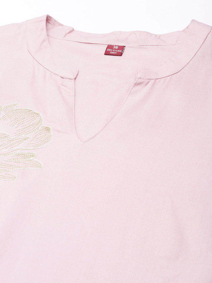 Neerus Pink floral printed straight kurta - detail view 3