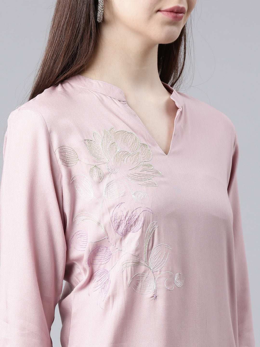 Neerus Pink floral printed straight kurta - detail view 2
