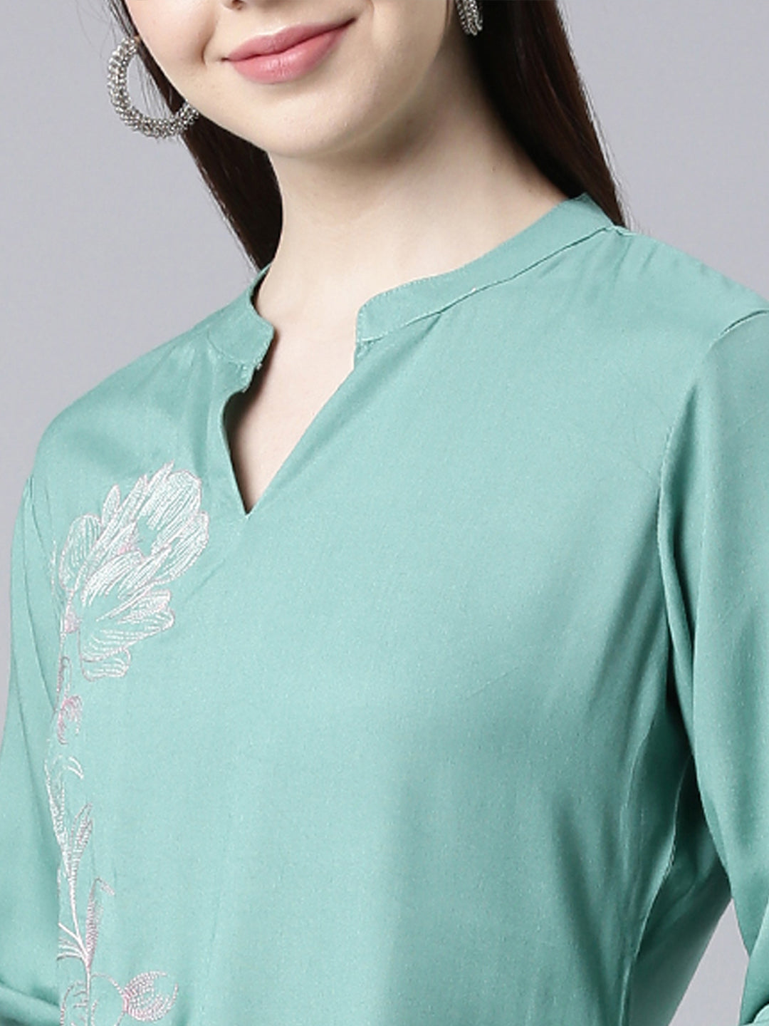 Neerus Green printed floral straight kurti - detail view 2