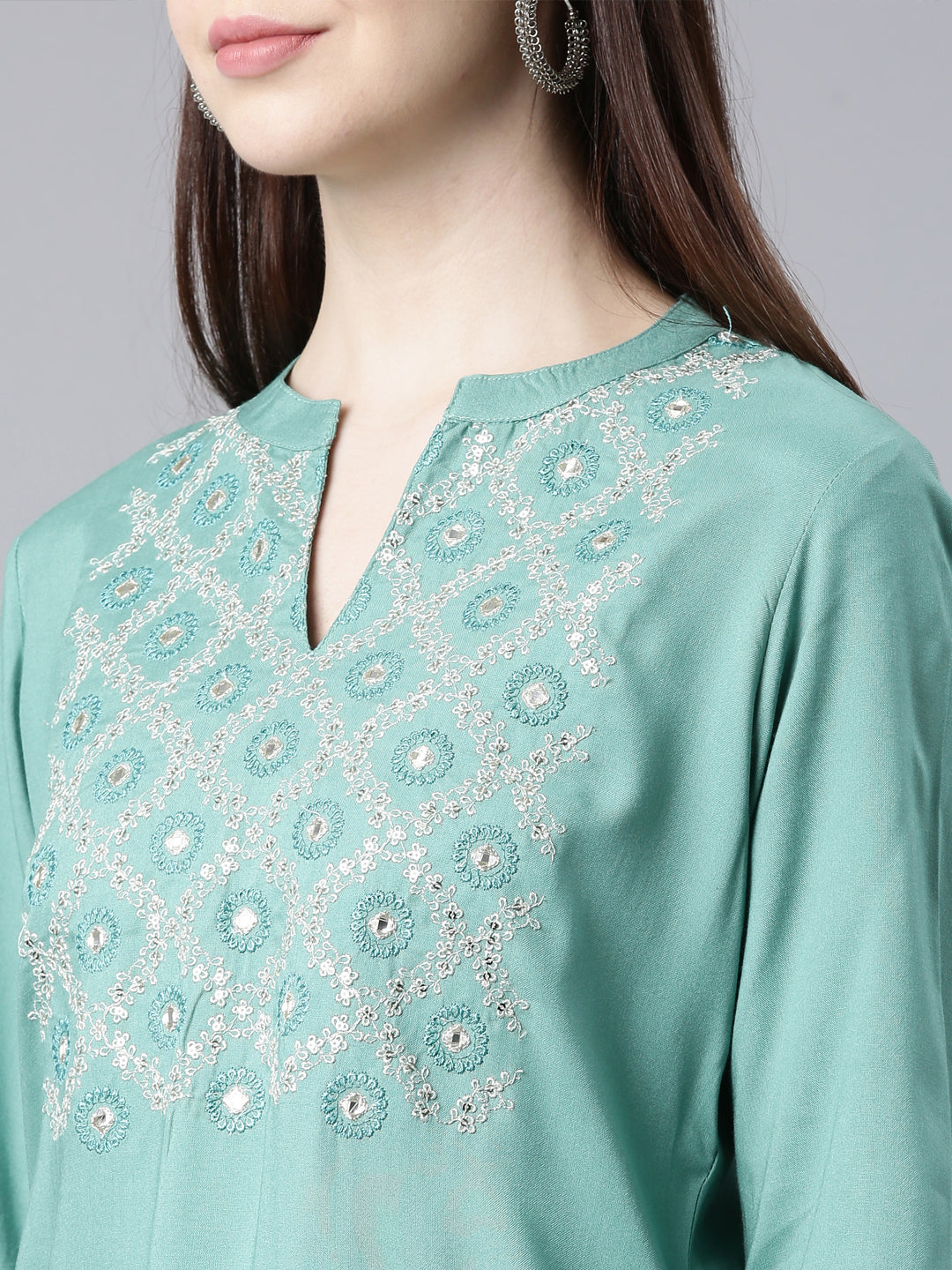 Neerus Green rayon printed straight kurta - detail view 2