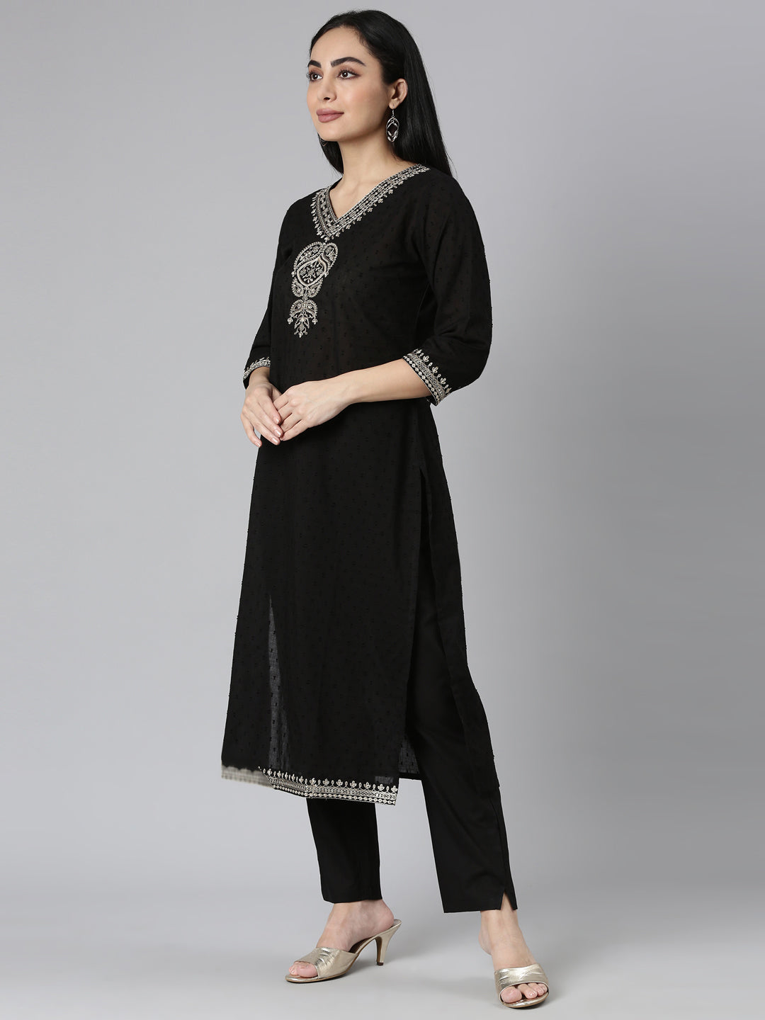 Neerus Black solid straight suit set with dupatta - back view
