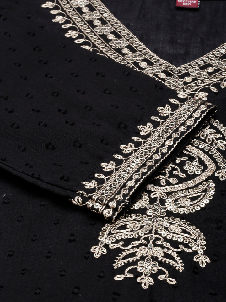 Neerus Black solid straight suit set with dupatta - detail view 1