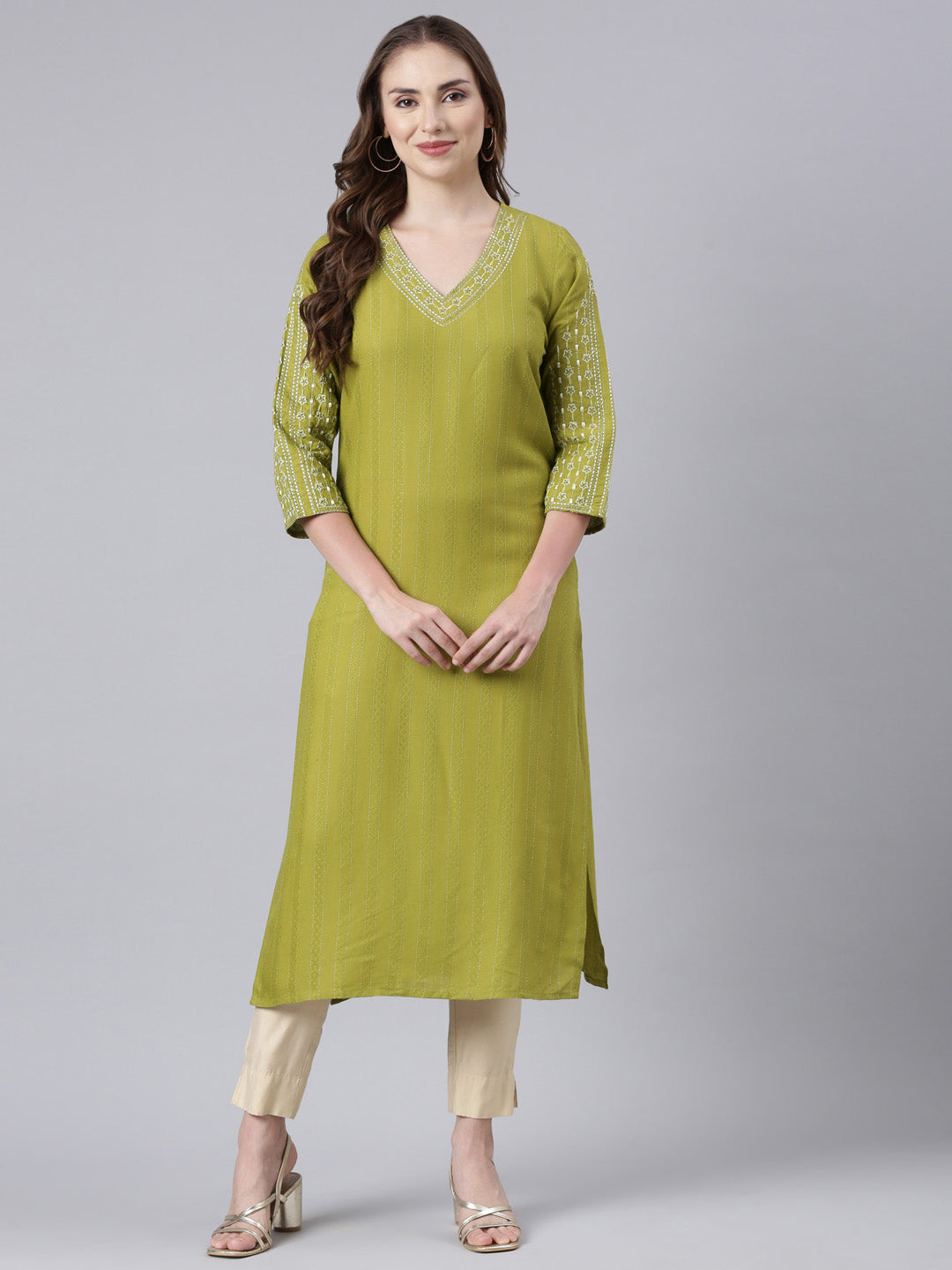 Neerus Green cotton printed straight kurta panelled - detail view 3