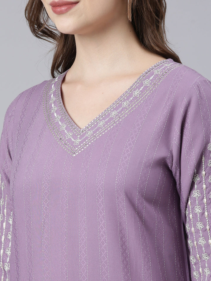 Neerus Purple floral printed straight kurta - detail view 2