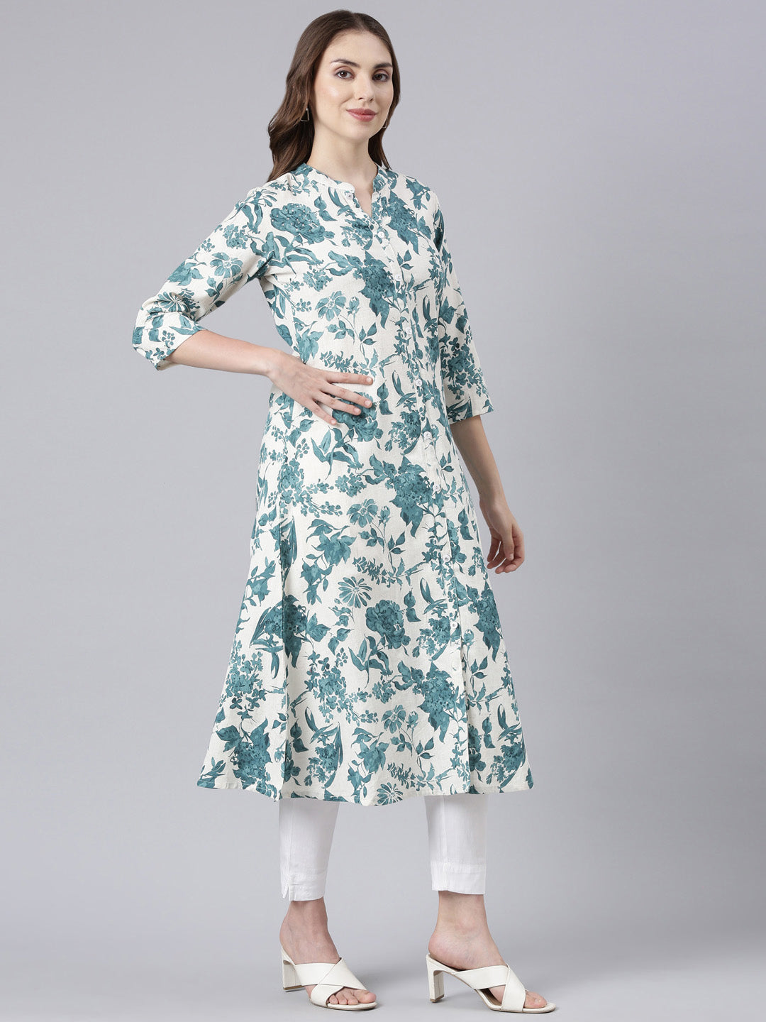 Neerus Green floral printed straight kurta - side view