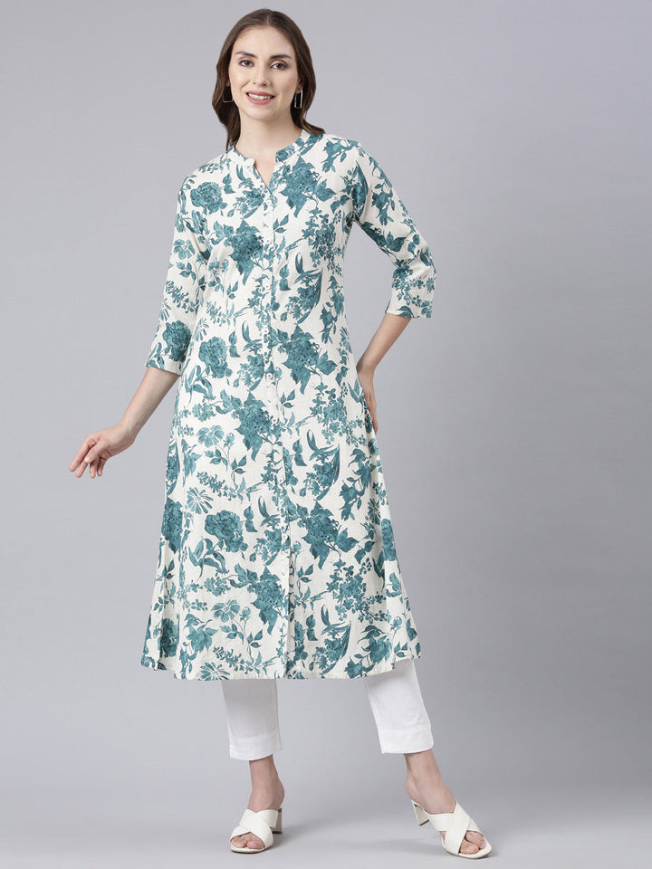 Neerus Green floral printed straight kurta - detail view 3