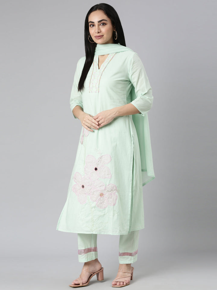 Neerus Green solid straight kurta suit set with trouser and dupatta - detail view 2