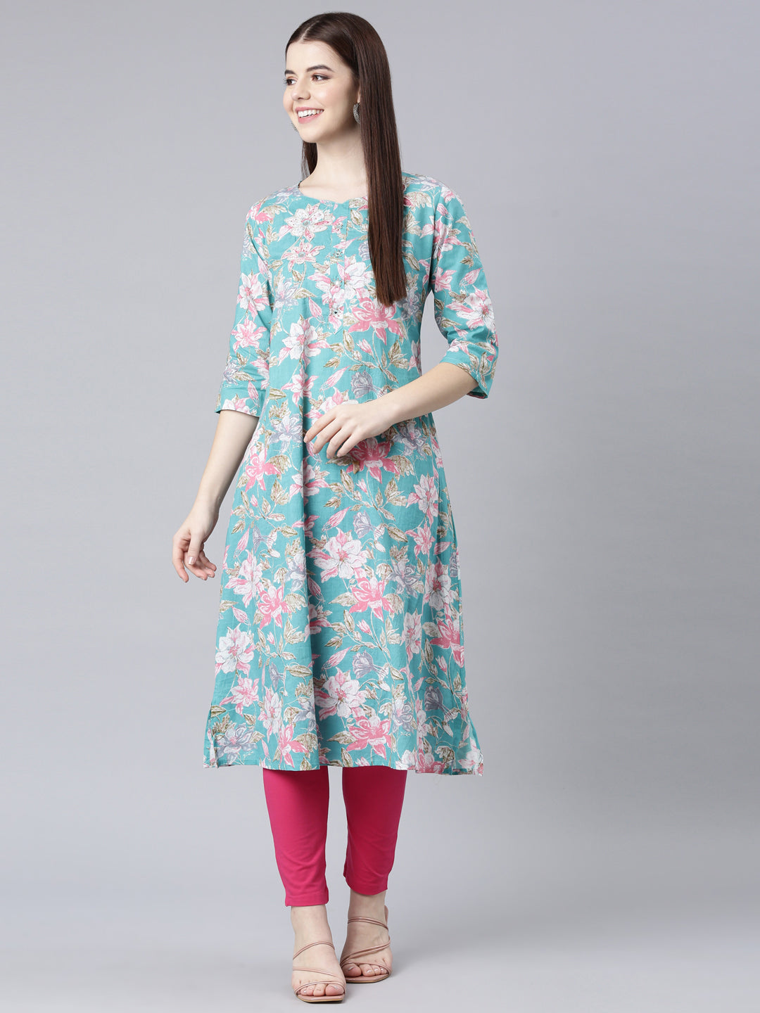 Neerus Green rayon printed straight kurta - detail view 4