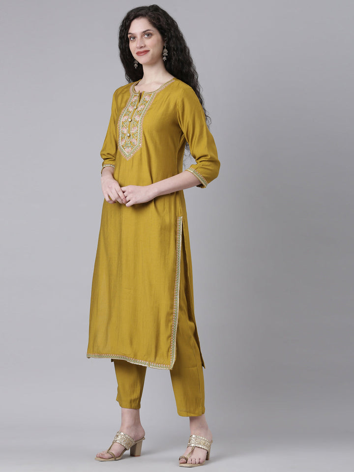 Neerus Green Printed Straight Kurta and Trousers With Dupatta