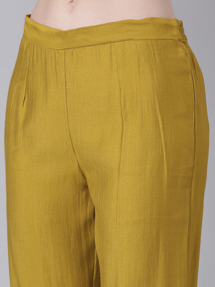 Neerus Green Printed Straight Kurta and Trousers With Dupatta